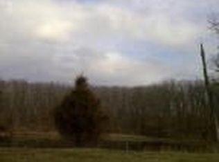 561 E Breedlove Dr, Sturgeon, MO 65284