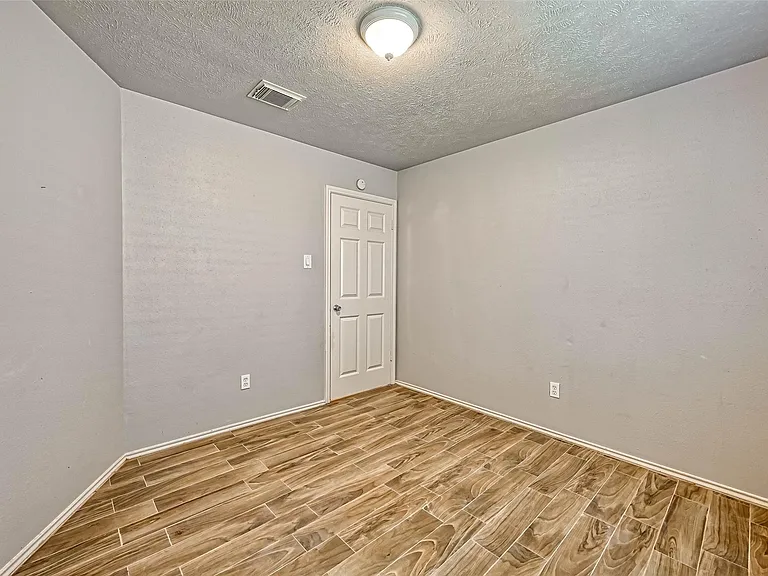 2235 Sentinal Oaks St — Photo 20
