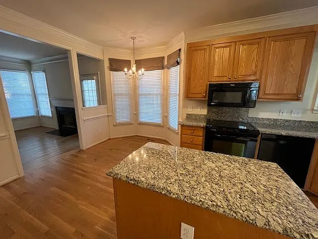 1304 Groveland Trl — Photo 18