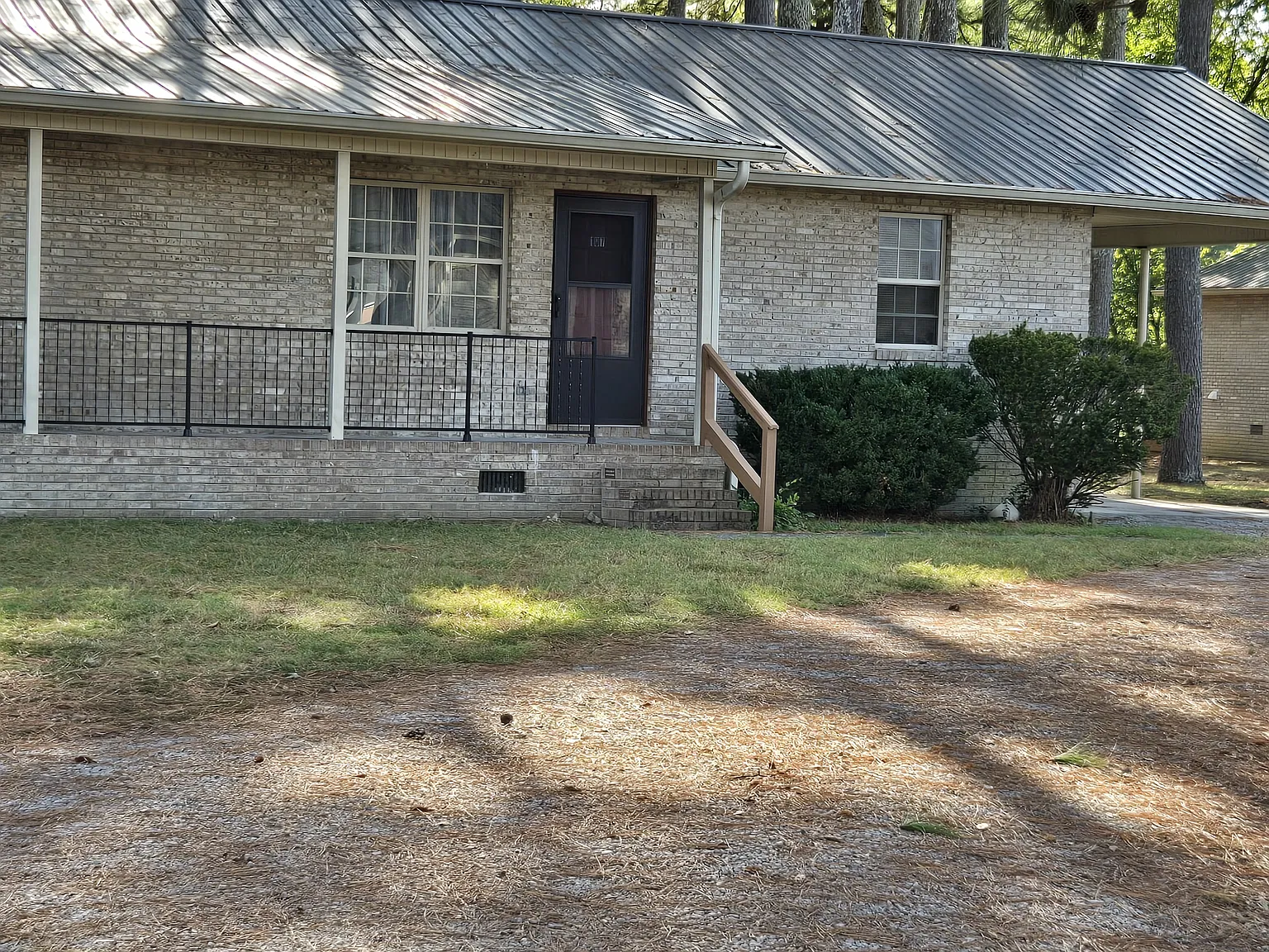 2 bed, 900 sqft, $1,350 — Photo 1