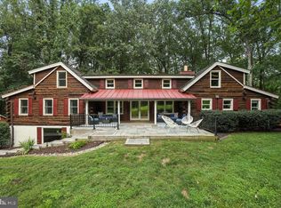 1536 Windstone Dr, Vienna, VA 22182