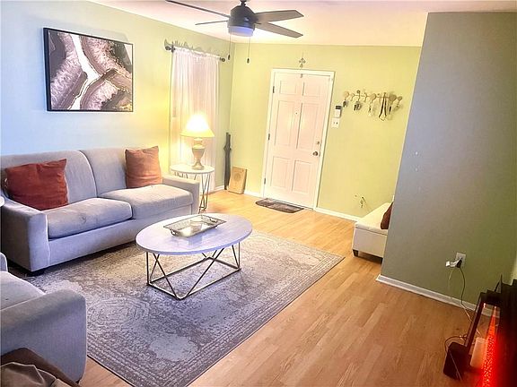 5th image of 4418-16 Demontluzin St