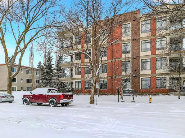 11140 68th Ave NW #301, Edmonton, AB T6H 2C2