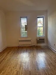 321 East 89th Street, #4B