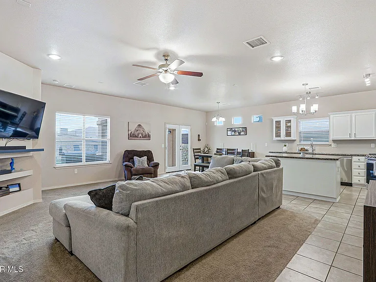 7120 Falling Leaf Cir — Photo 14