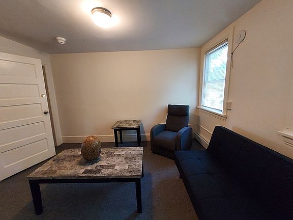 5th image of 125 Highland Pl #4