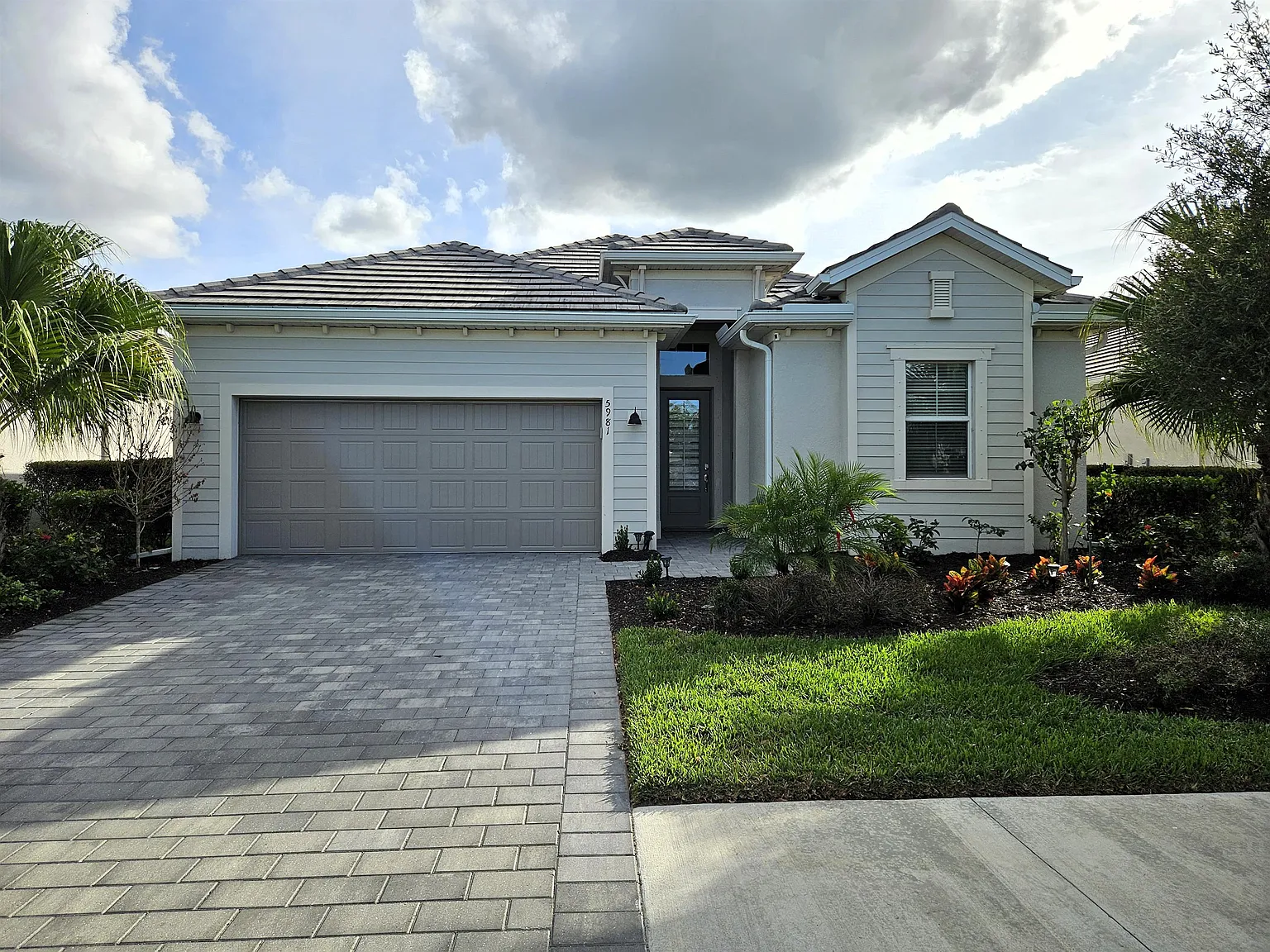 5981 Berwick Ln - The National - Boyko — Photo 2