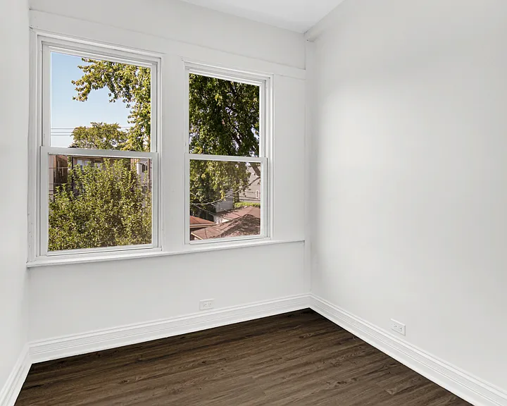 2620 N Ridgeway Ave #3 — Photo 4