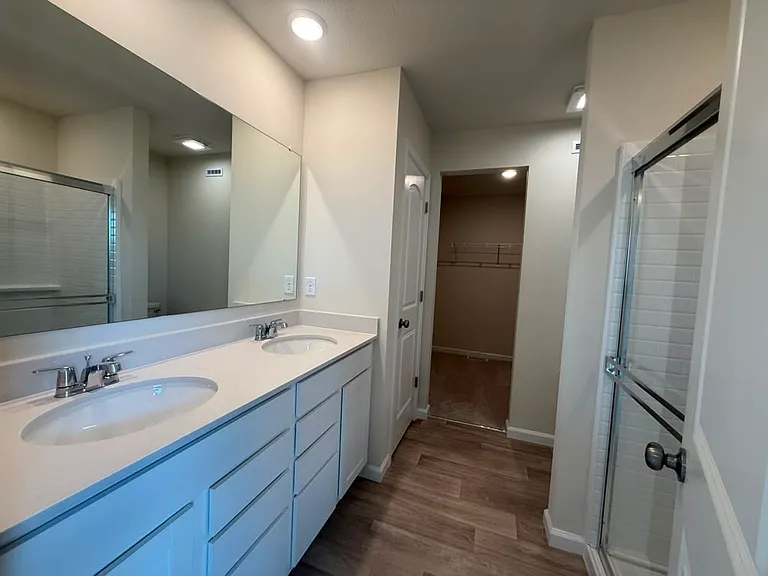 3802 Sterling Dr — Photo 14