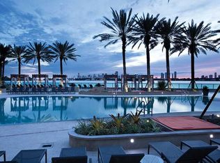 1500 Bay Rd APT 876, Miami Beach, FL 33139