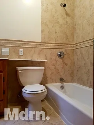 Rented by Mdrn Residential | media 22