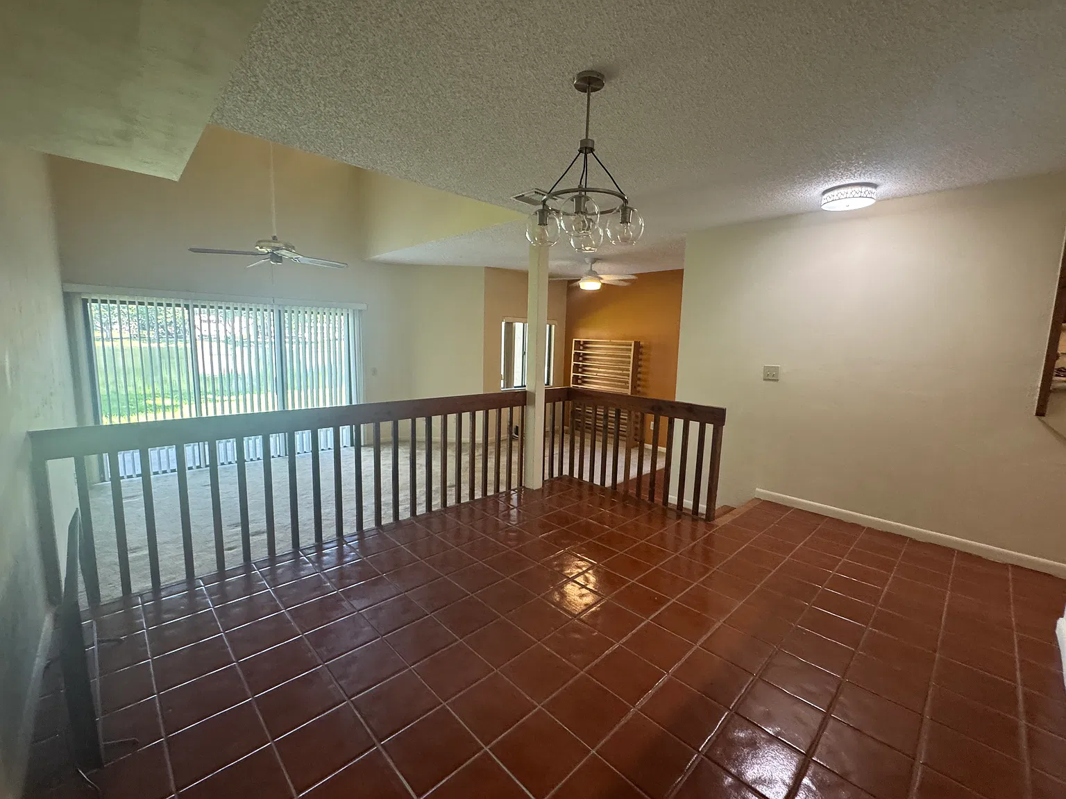 3 bed, 2.5 bath, 1819 sqft, $2,950 — Photo 3