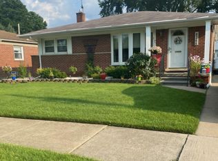 8244 Arnold St, Dearborn Heights, MI 48127