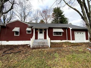 203 Wilcox St, Fredericksburg, VA 22408