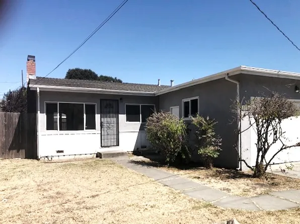 2204 Menalto Ave, East Palo Alto, CA 94303