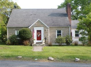 585 Woodside Ave, Bridgeport, CT 06606
