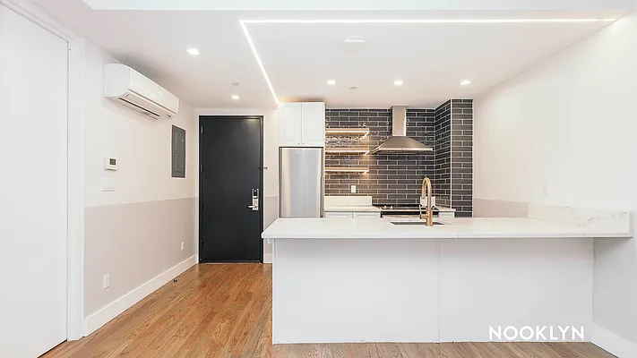 Rented by Nooklyn NYC LLC | media 6