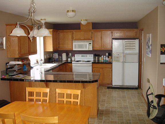 4th image of 21202 83rd St E