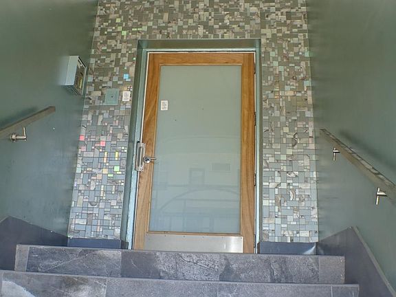 4th image of 14 Westminster Ave APT 23