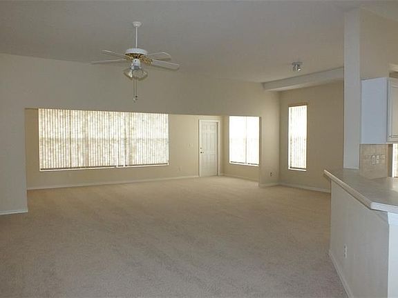 4th image of 2109 Worthington Greens Dr