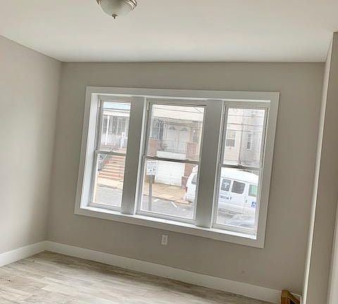 3rd image of 234 Jewett Ave #6A