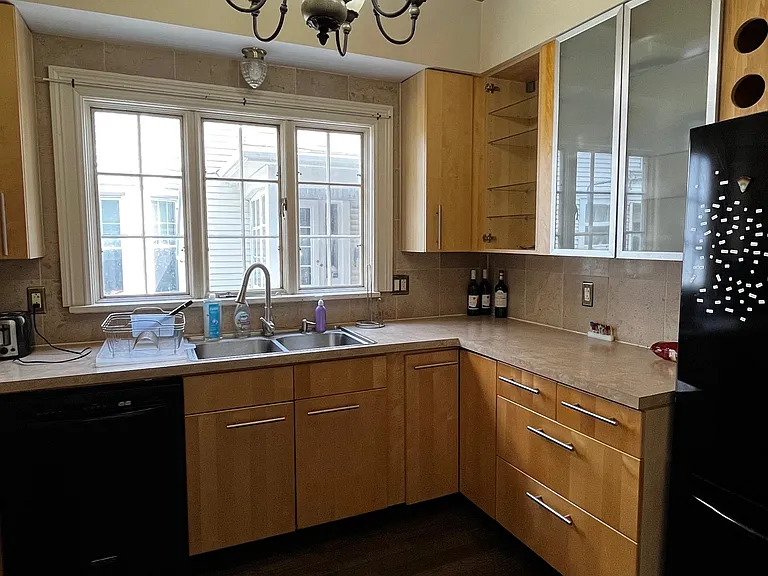 393 Barrington St #DOWN — Photo 2