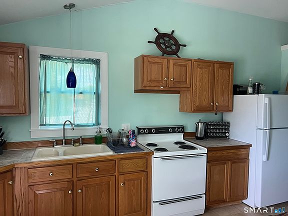5th image of 27B Ferry Rd