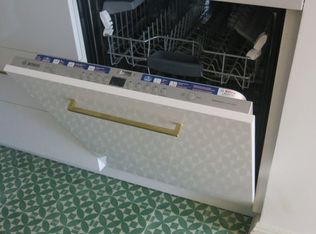 5931 Catalpa Ave, Ridgewood, NY 11385