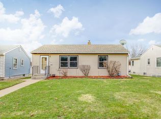 1686 Iowa Ave E, Saint Paul, MN 55106