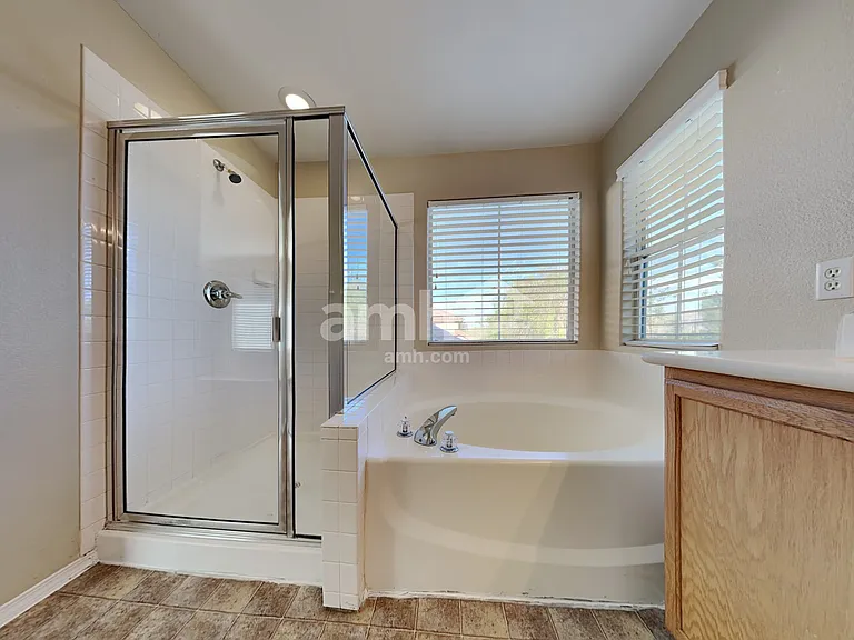 9875 Travis Lake Ct — Photo 12