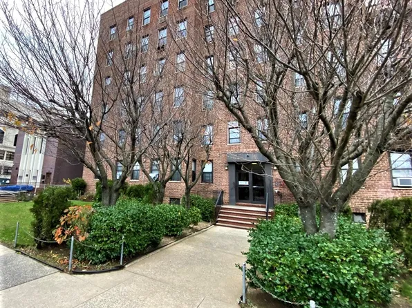 1811 Ocean Parkway image 1 of 13