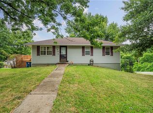 12020 Felton St, Sugar Creek, MO 64054