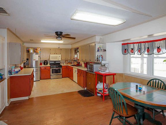 5th image of 6740 Arroyo Dr