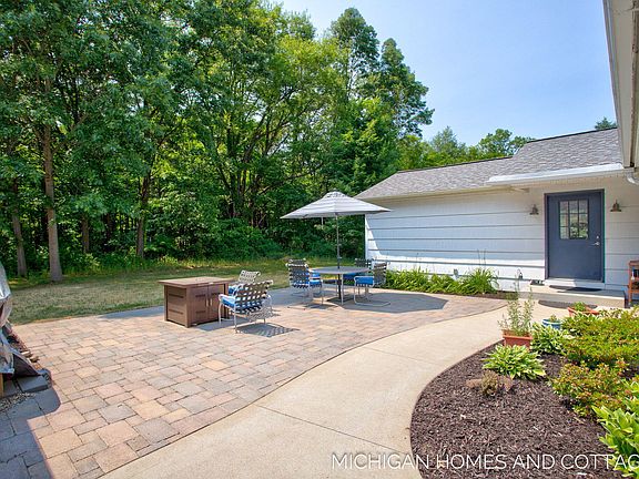 2nd image of 3268 Lorrimar Ln