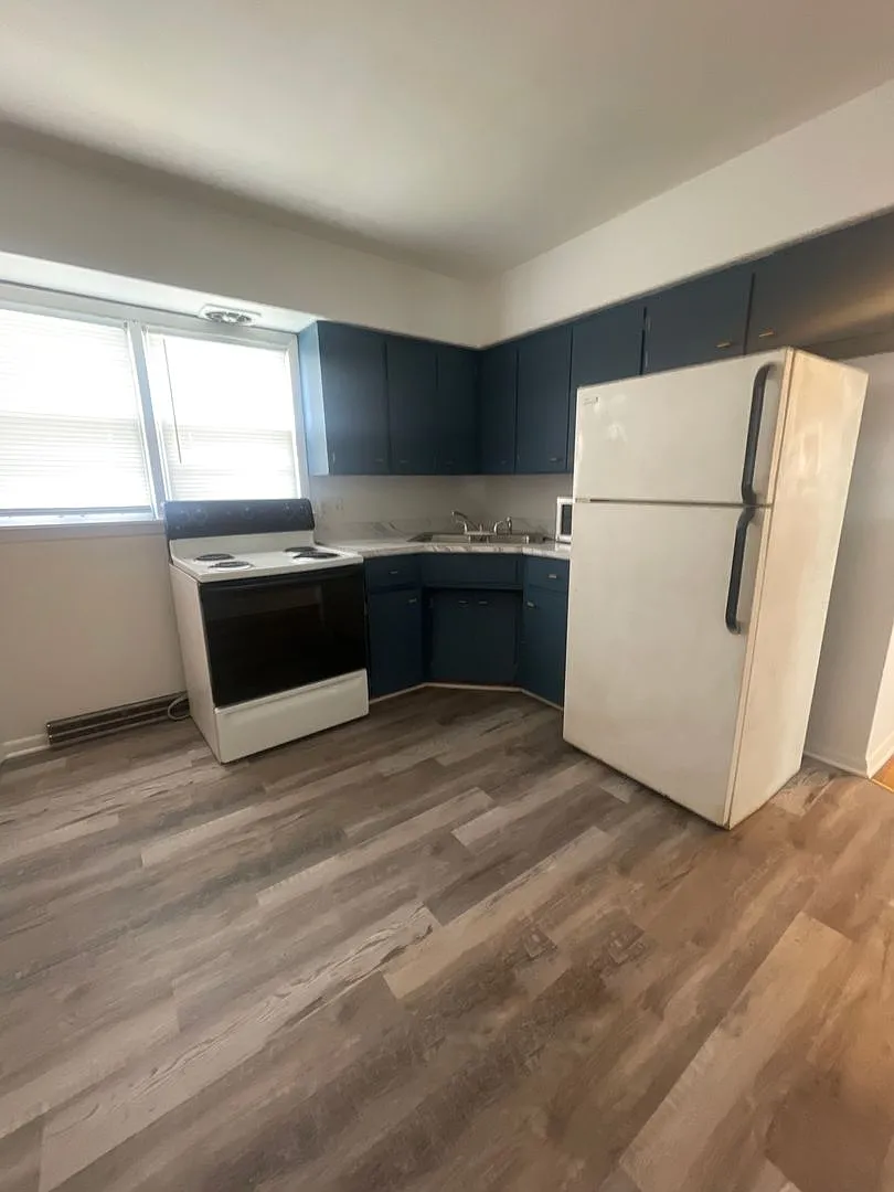 2 bedroom 1 bath duplex — Photo 1