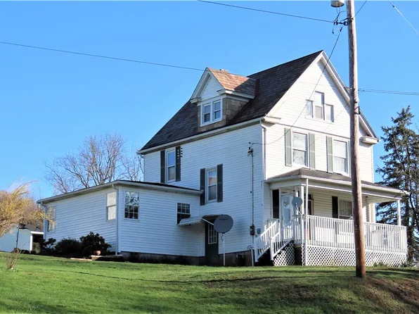 319 Harmony Rd, New Brighton, PA 15066