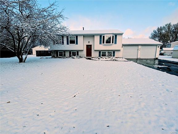 2nd image of 5929 Saffron Ct
