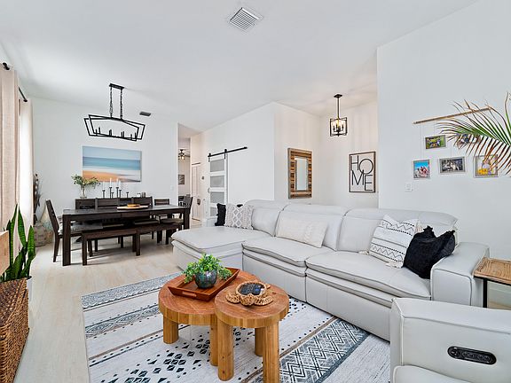 5th image of 7936 AMBLESIDE Way