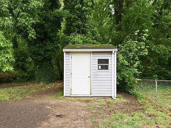 3rd image of 25 Rendon Dr