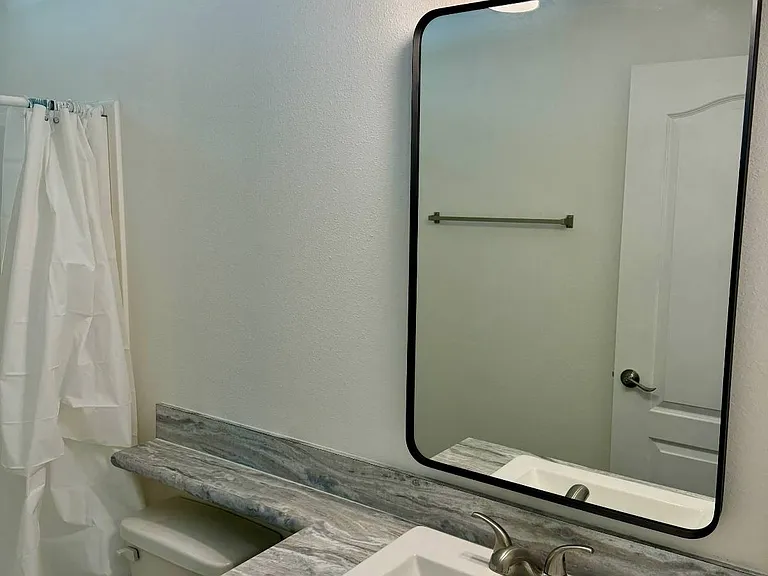 1270 Plymouth Pl — Photo 18