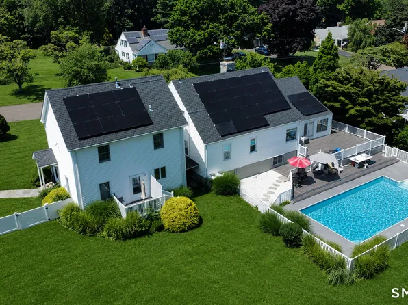 16 Windy Ridge, Trumbull, CT 06611