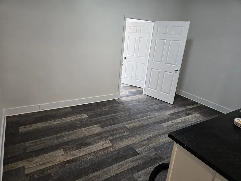 7409 Broadway #1 — Photo 10