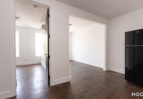 4th image of 794 Rogers Ave #2F