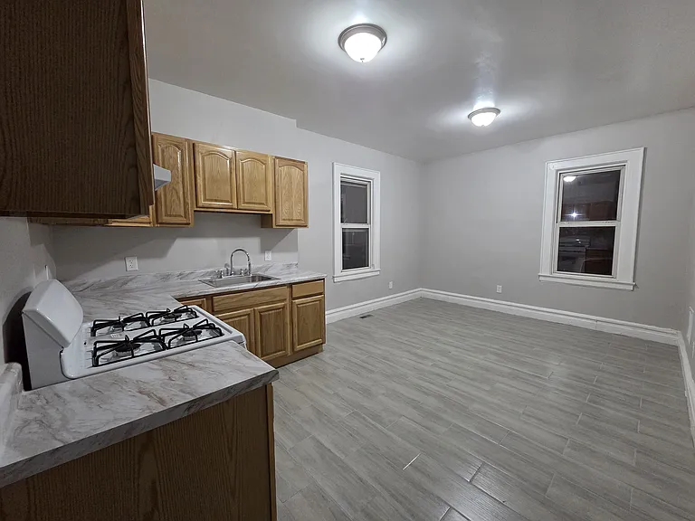 1314 Liberty Ave #5 — Photo 7