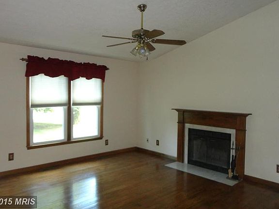5th image of 5900 Alicia Ct