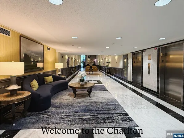 1265 15th St, Fort Lee, NJ 07024