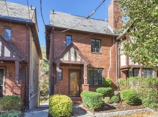 209 Carol Ave, Pelham, NY 10803