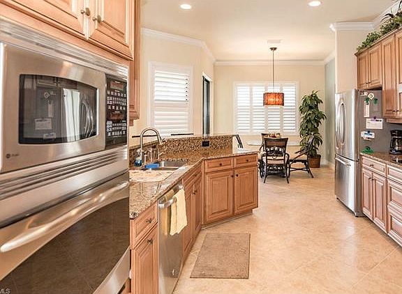 4th image of 11276 Bluff Oak Ln