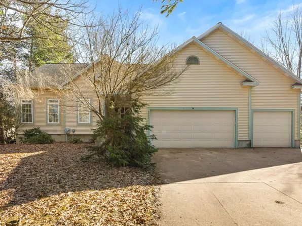 3317 Danglwood Ct, Muskegon, MI 49444