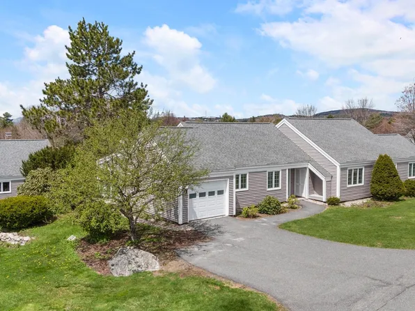 127 Hilltop Place #127, New London, NH 03257